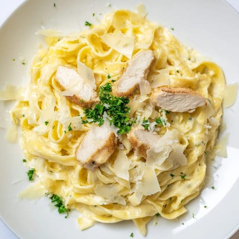 Silky Fettuccine Alfredo Sauce